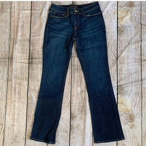 Levi’s Mid rise Boot Cut Demi Curve Jeans